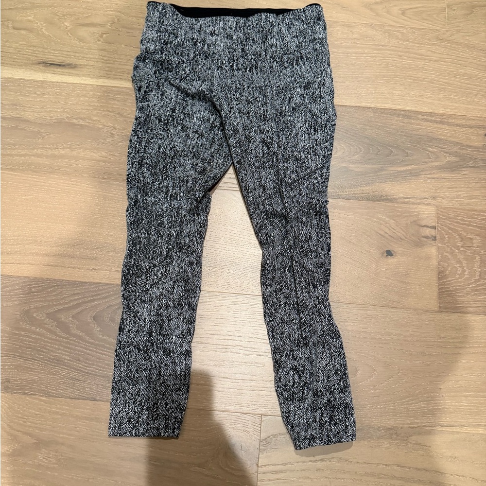 Black and White Textured Leggings